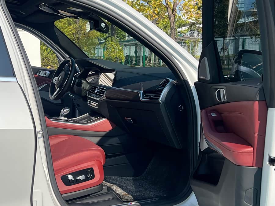 BMW X5 2023 صورة سيارة #7