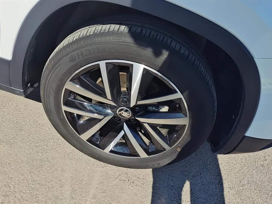 Skoda Kamiq 2021 صورة سيارة #7