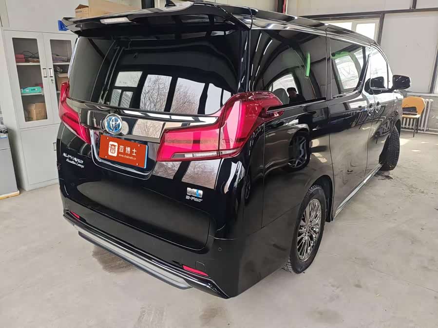 Toyota Alphard 2022 car image #7