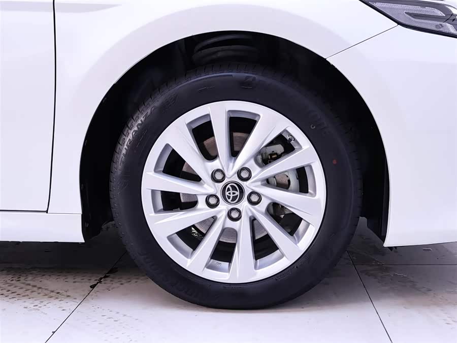 Toyota Camry 2022 car image #7