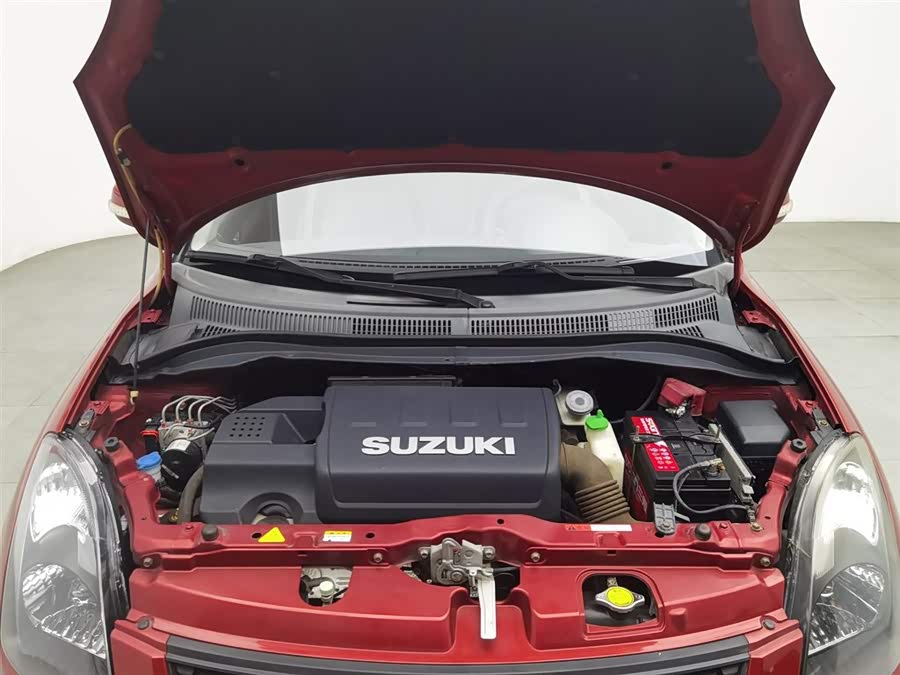 铃木 雨燕 2013 汽车图片 #7