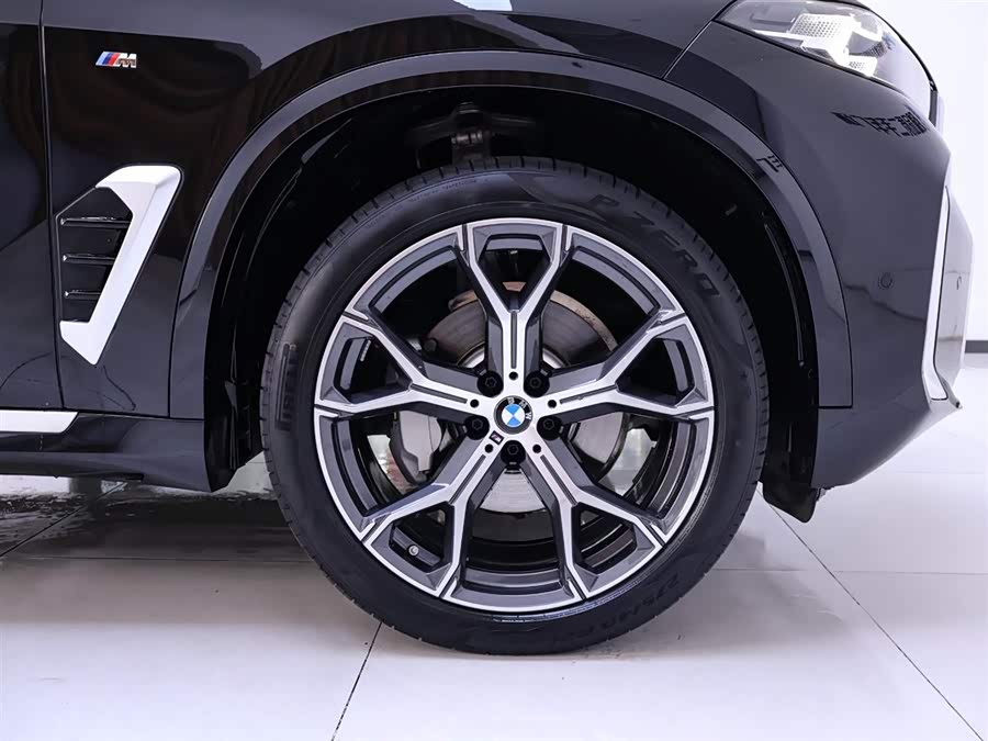 BMW X5 2025 imagen de coche #7