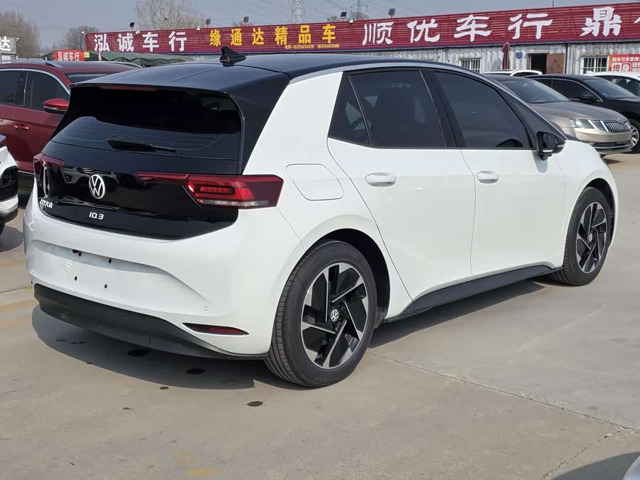 Volkswagen ID.3 2024 car image #7
