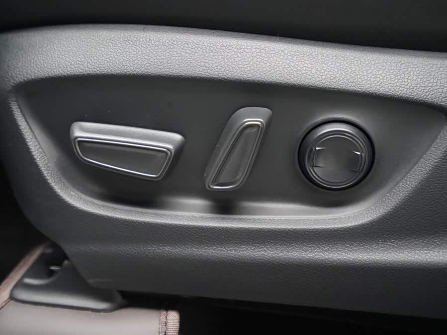 Toyota Corolla Cross 2025 car image #7