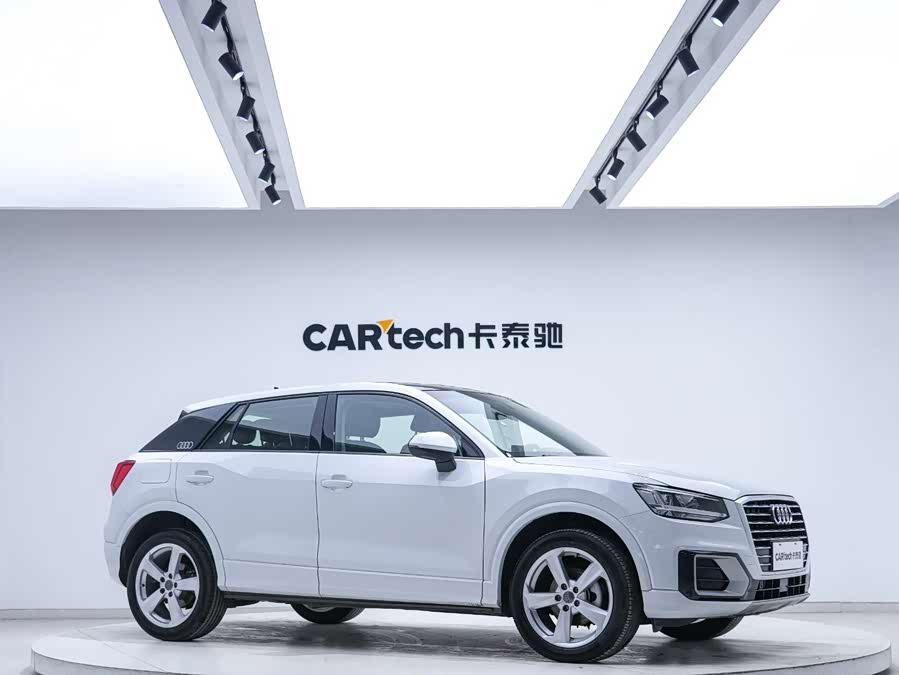 Audi Q2L 2021 immagine di auto #7