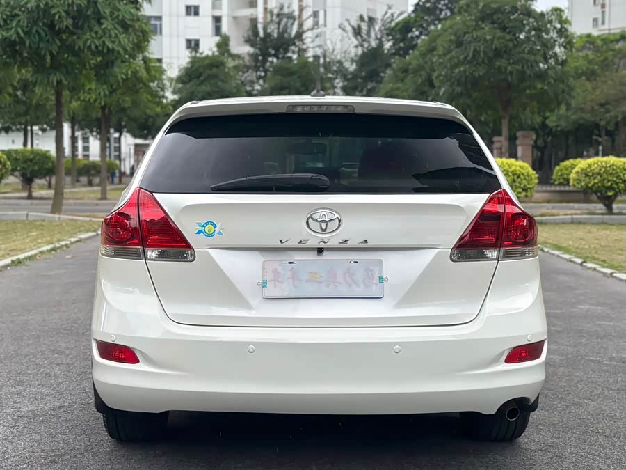 Toyota 2014 car image #7
