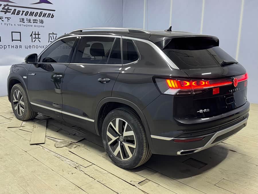 Volkswagen Tayron 2023 immagine di auto #7