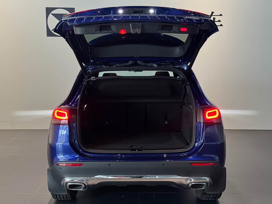 Mercedes-Benz GLA Class 2021 car image #7