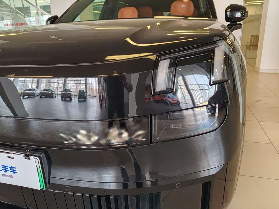Lynk & Co 900 2025 car image #7