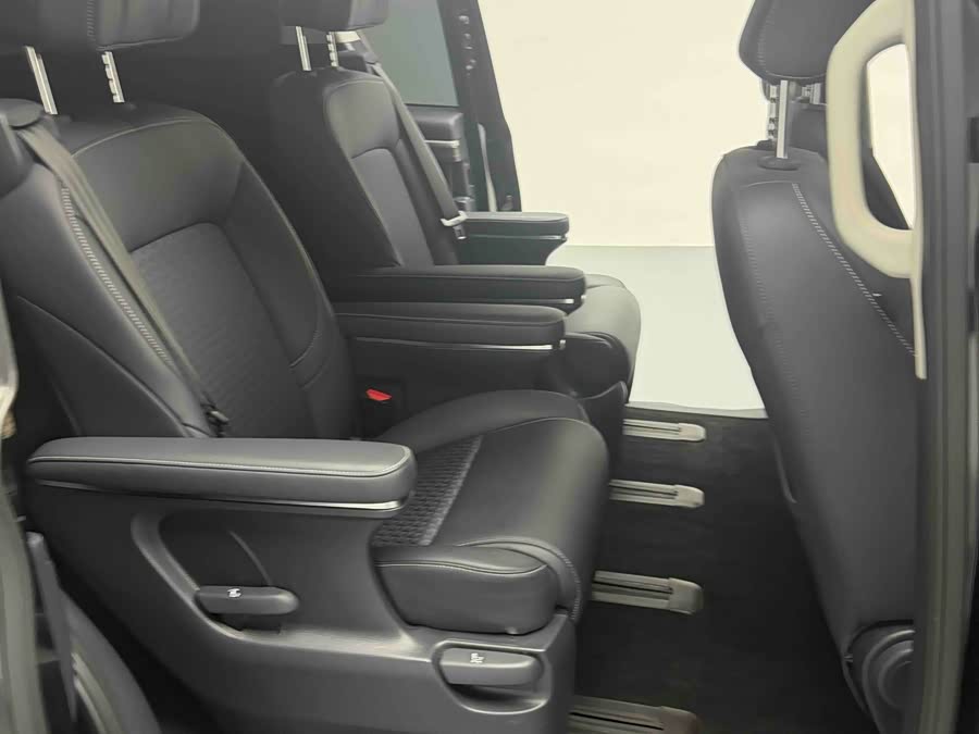 广汽传祺 传祺M8 2025 汽车图片 #7