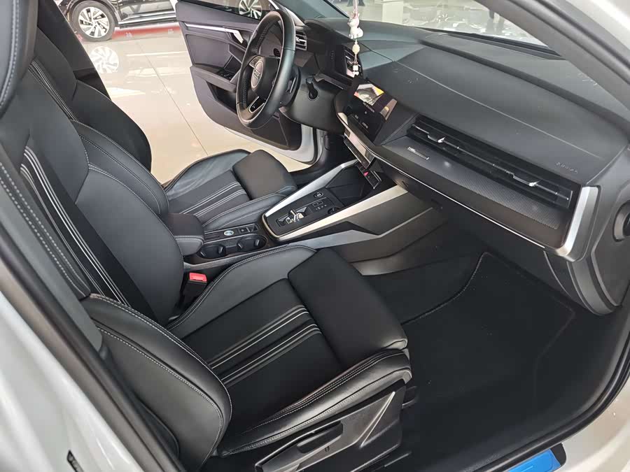 Audi A3 2024 car image #7