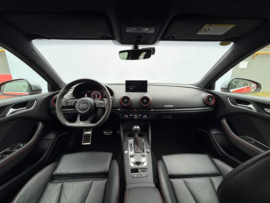 Audi RS 3 2019 imagem de carro #7