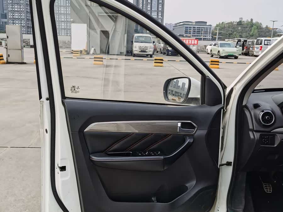 凯翼 凯翼V3 2016 汽车图片 #7