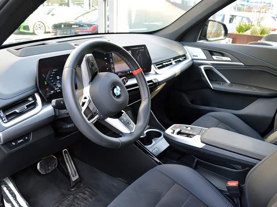 BMW X1 M35Li 2025 car image #7