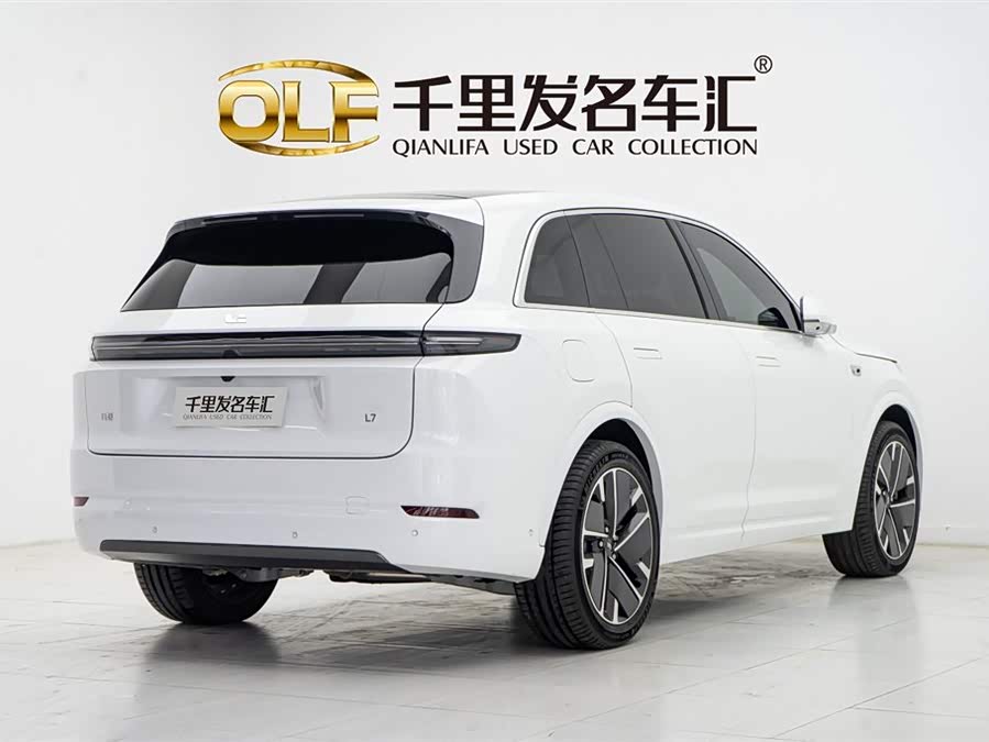 Li L7 2025 immagine di auto #7