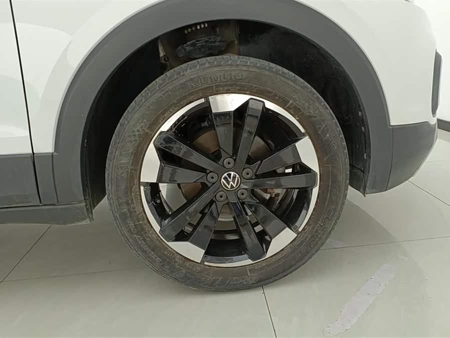 Volkswagen Tacqua 2023 car image #7