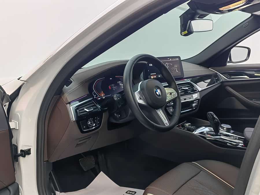 BMW 5 Series 2023 car image #7