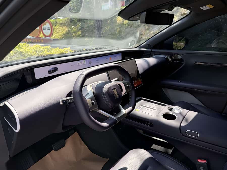 Avatr 07 2025 imagem de carro #7