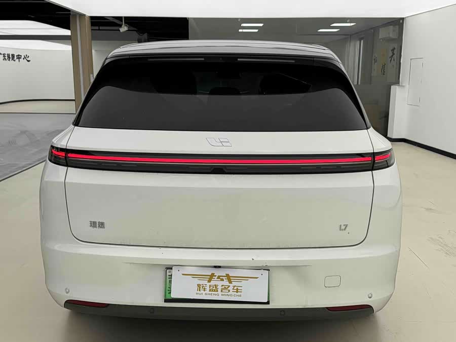 Li L7 2023 صورة سيارة #7