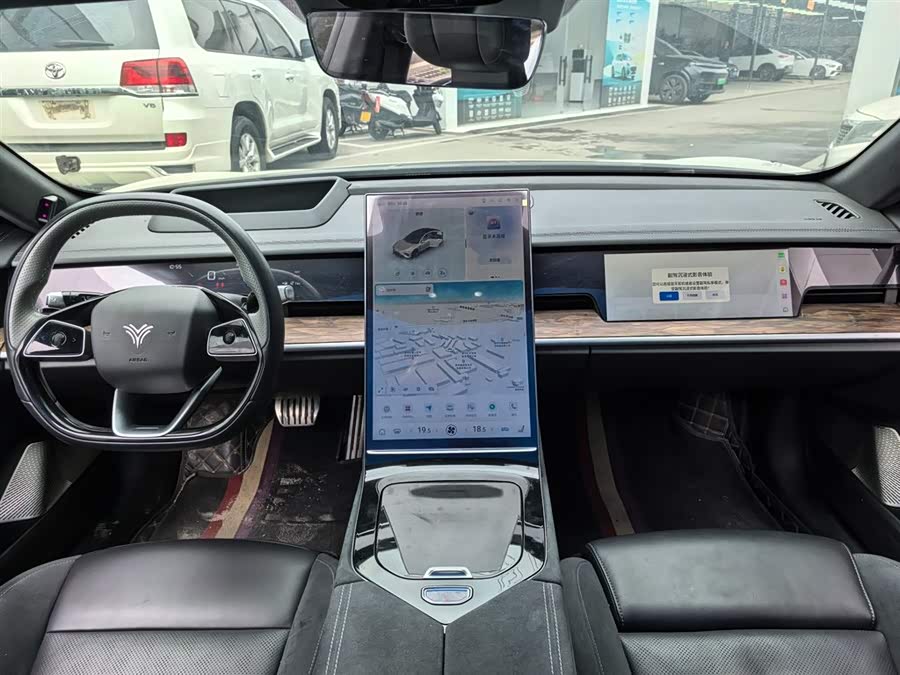 哪吒汽车 哪吒S 2023 汽车图片 #7