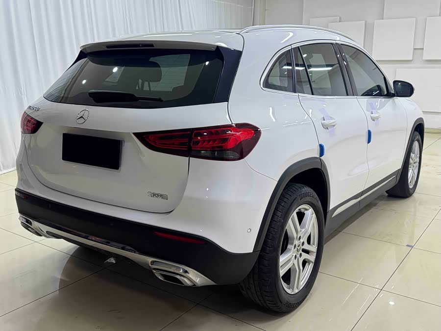 Mercedes-Benz GLA Class 2021 immagine di auto #7