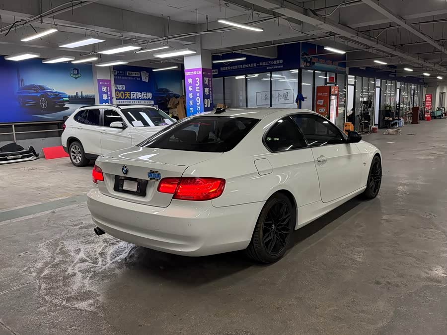 BMW 3 Series (Imported) 2010 car image #7