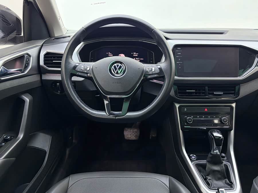 Volkswagen T-Cross 2022 #7 Volkswagen T-Cross 2022 car image #7