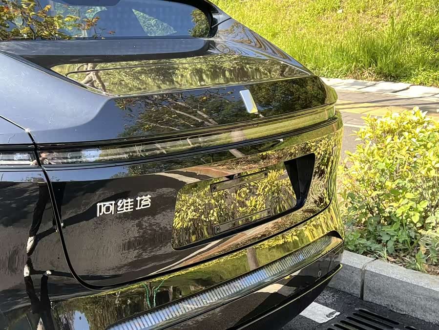 Avatr 11 2025 image de voiture #7