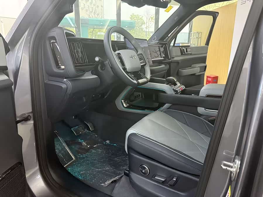 FangChengBao Leopard 5 2025 car image #7