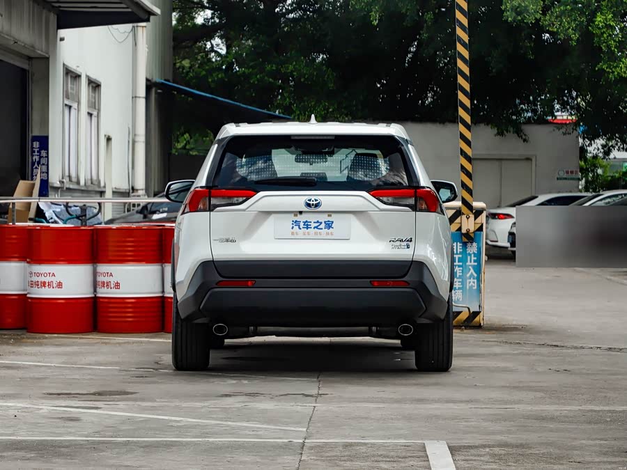 Toyota RAV4 Hybird E+ imagen de coche #7