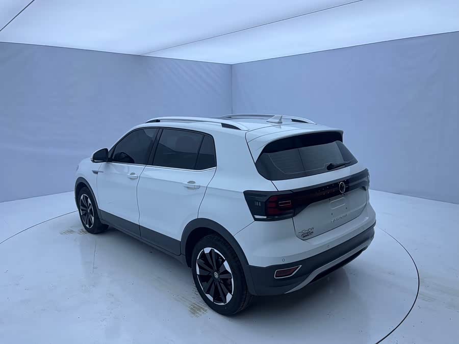 Volkswagen Tacqua 2022 car image #7