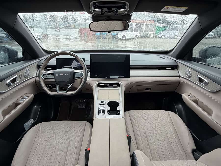 Chery Tiggo 8 Plus 2024 immagine di auto #7