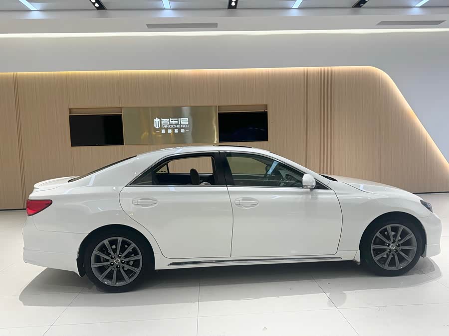 Toyota Reiz 2013 immagine di auto #7