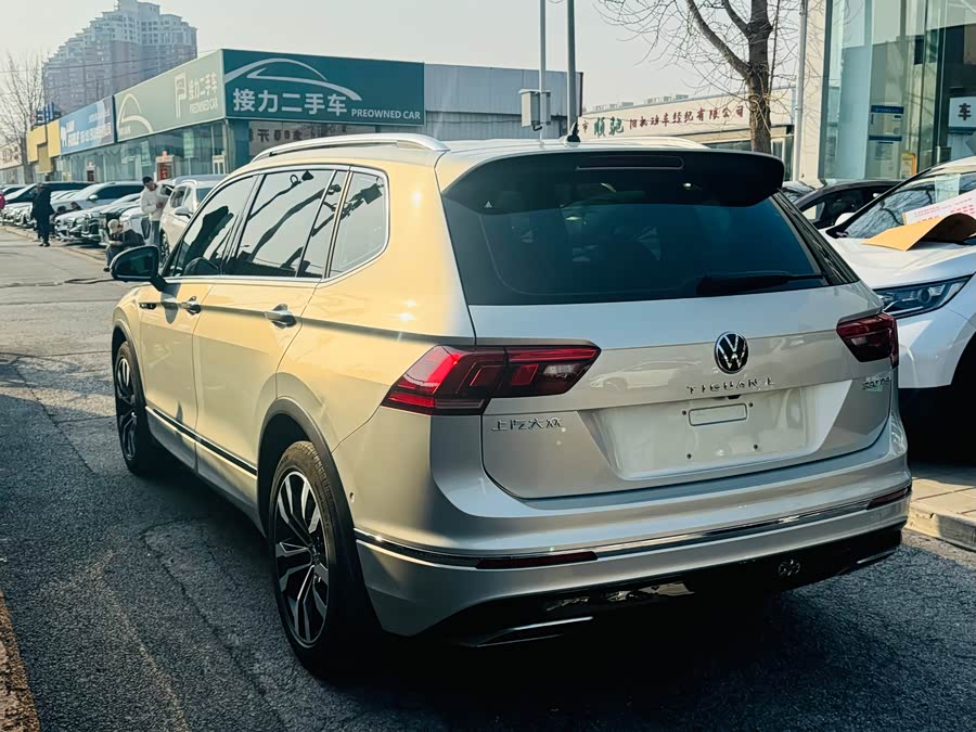 Volkswagen Tiguan L 2021 car image #7