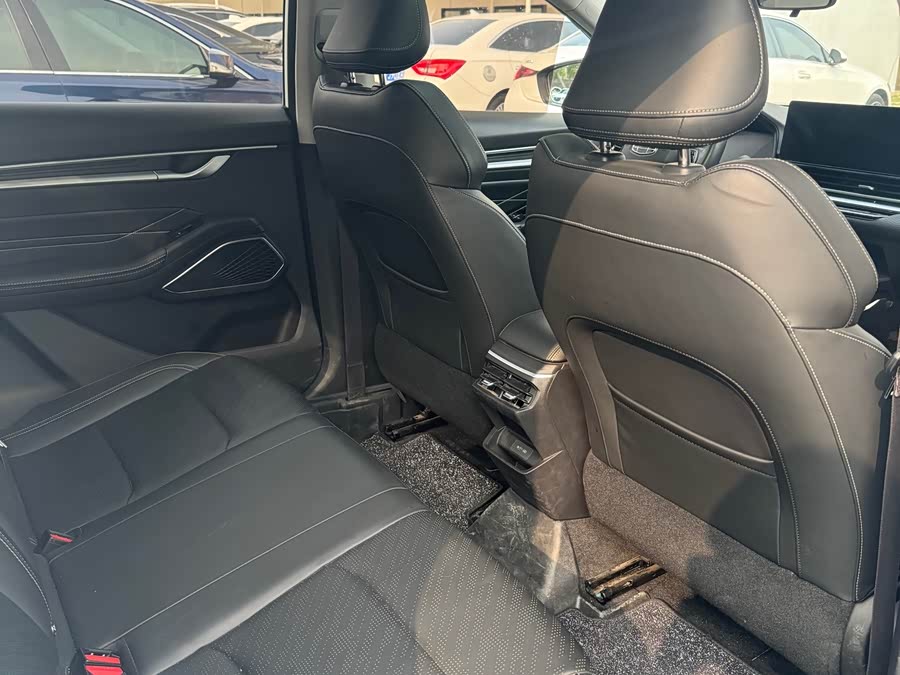 GEELY Emgrand 2022 car image #7