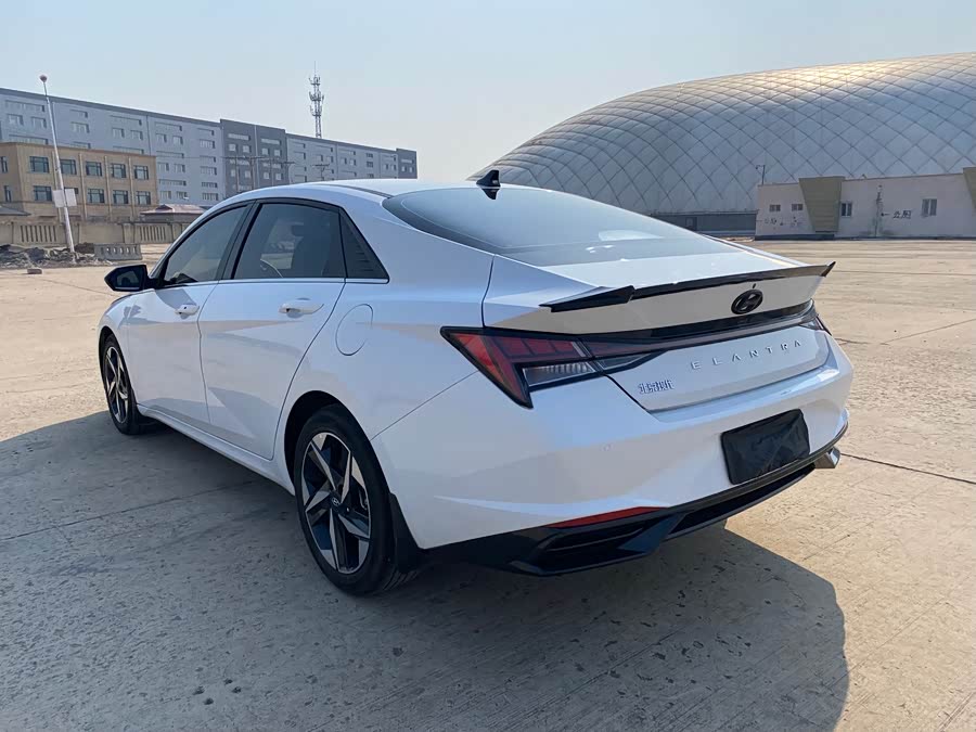 Hyundai Elantra 2022 car image #7
