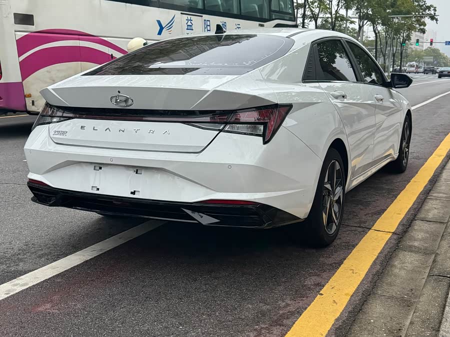 Hyundai Elantra 2022 car image #7