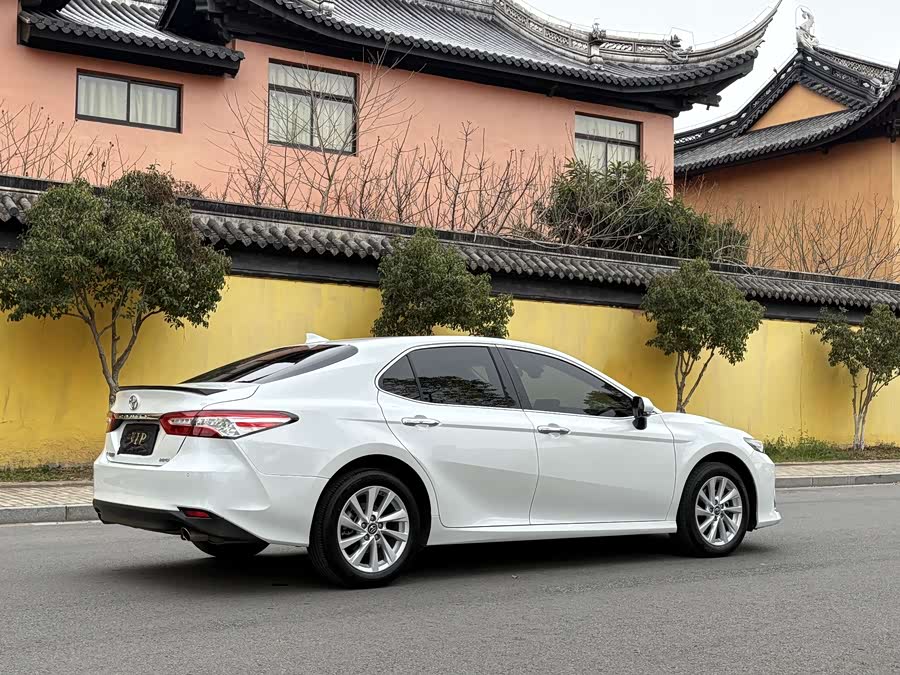 Toyota Camry 2022 car image #7