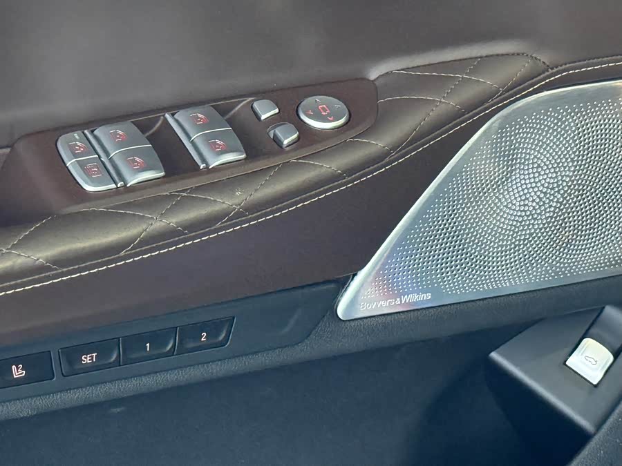 BMW 7 Series 2020 car image #7