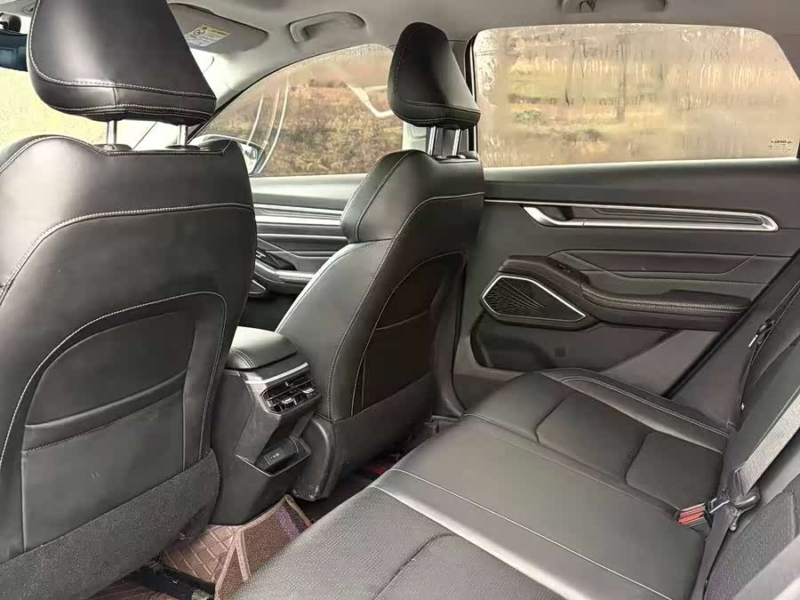 GEELY Emgrand 2025 car image #7