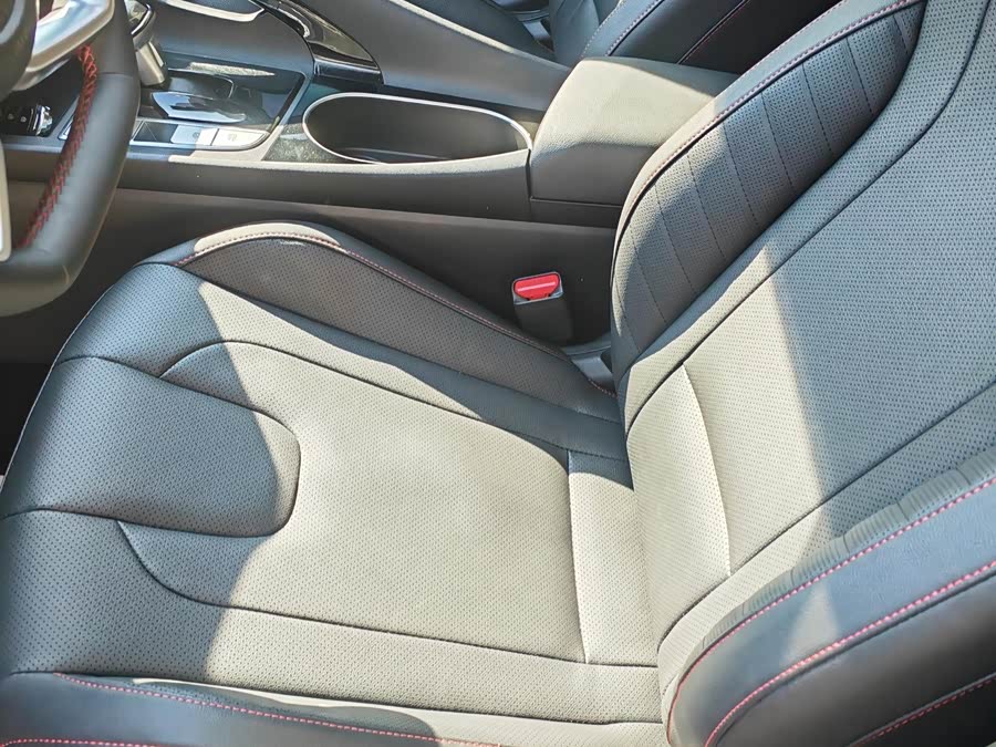 Hyundai Elantra 2023 immagine di auto #7