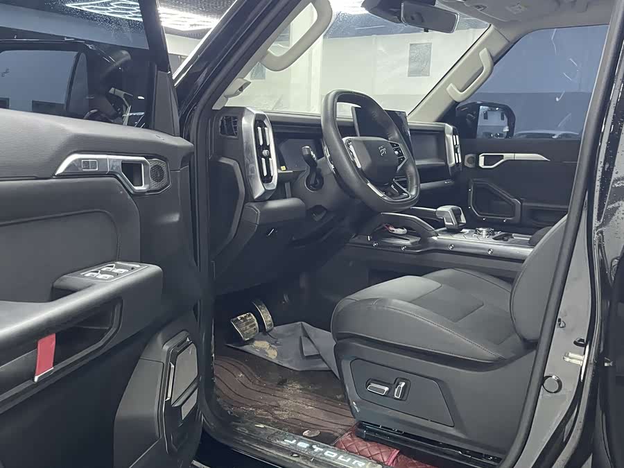 Jetour Traveller 2023 car image #7