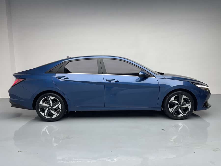 Hyundai Elantra 2021 immagine di auto #7