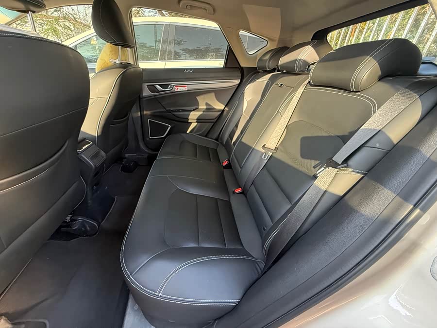 GEELY Emgrand GS 2019 car image #7