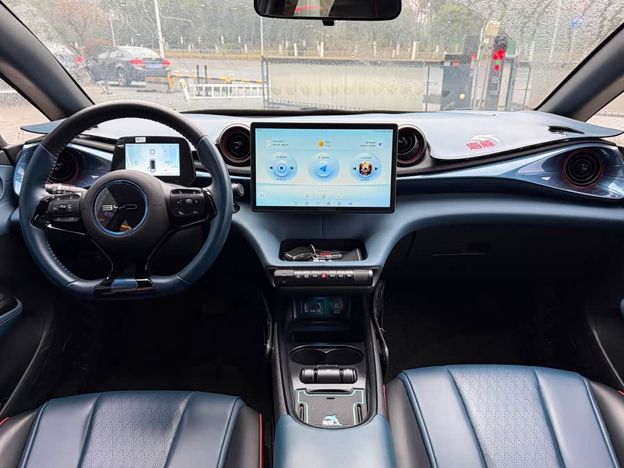 BYD Dolphin 2023 صورة سيارة #7