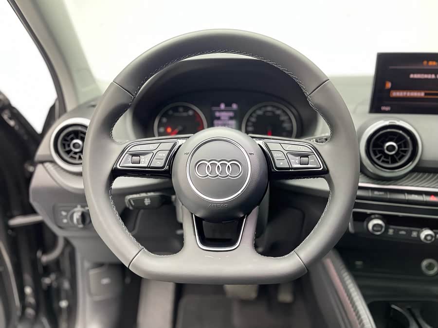 Audi Q2L 2022 imagem de carro #7