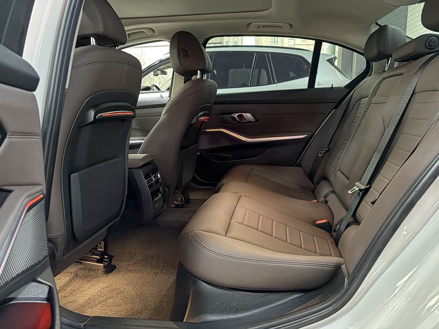 BMW 3 Series 2019 #7 BMW 3 Series 2019 car image #7