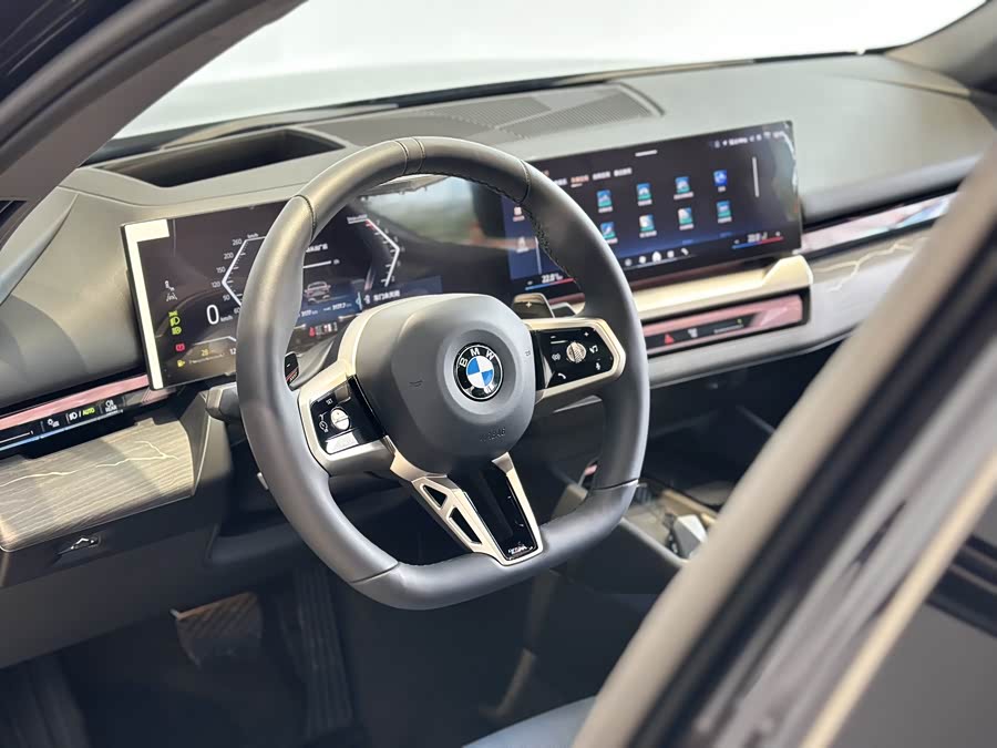 BMW 5 Series 2025 car image #7