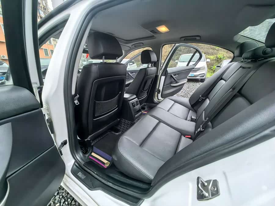 BMW 3 Series (Imported) 2012 immagine di auto #7