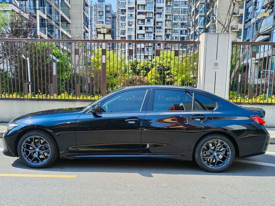 BMW 3 Series 2025 #7 BMW 3 Series 2025 car image #7